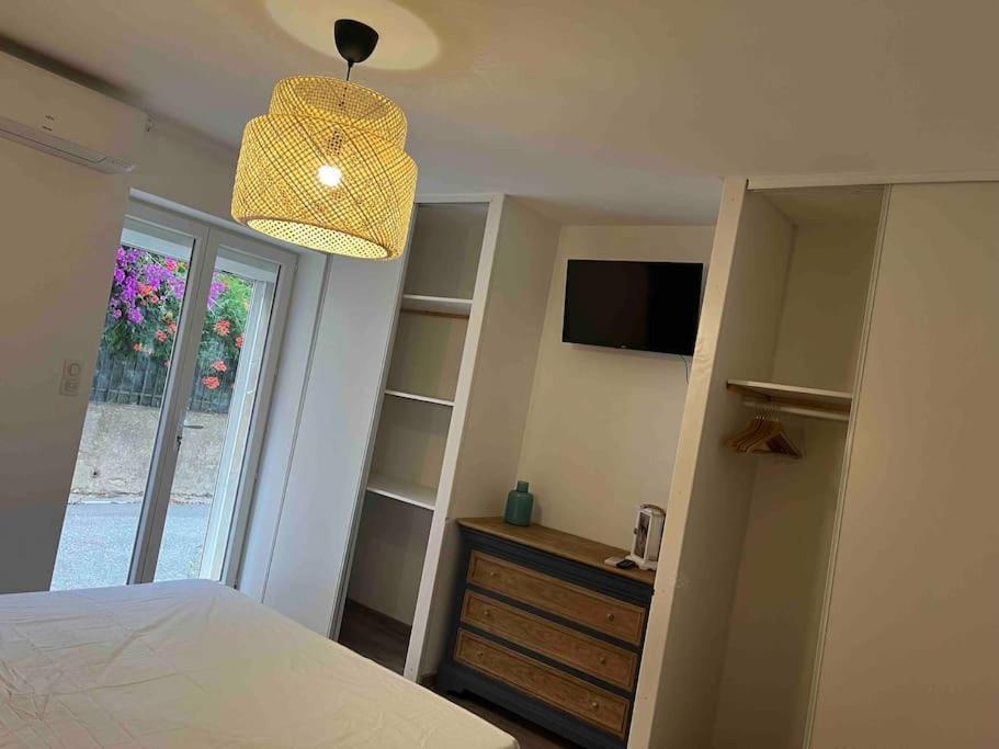 Apartment La Cave A Pape